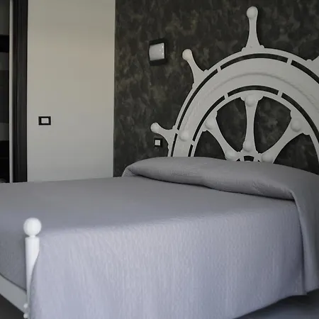 Badinomare Bed & Breakfast Terracina Exterior photo